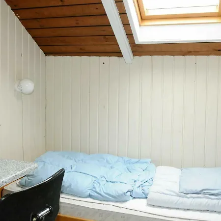 Semesterbostad Three-bedroom Holiday In 6 Hemmet